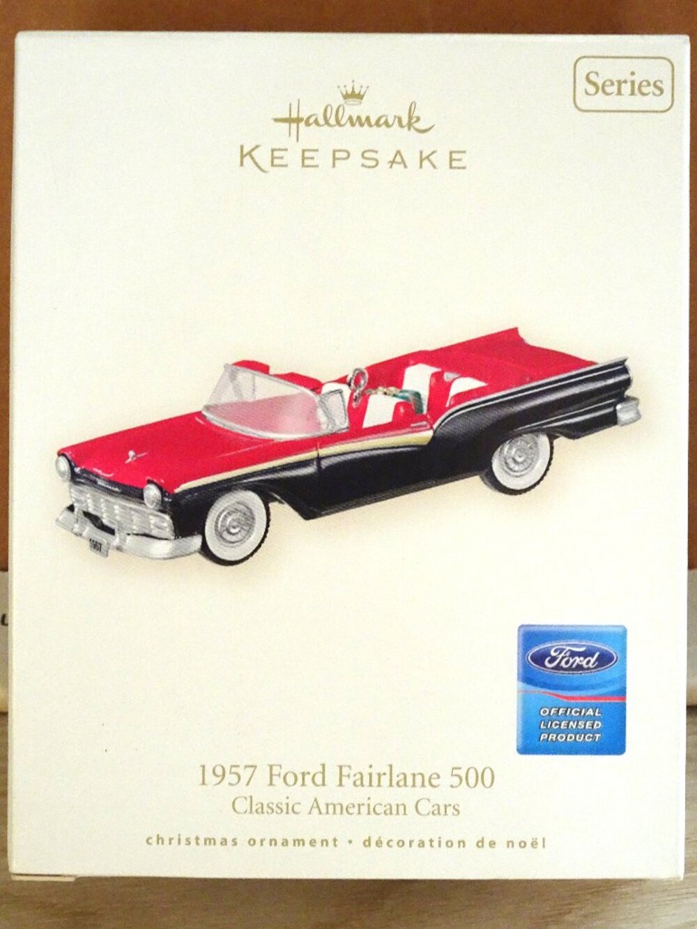 1957 Ford Fairlane 500, #17 in Classic American Car series Hallmark ornament